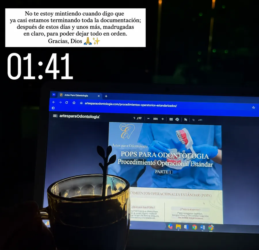 Historia de una odontóloga organizando su documentación